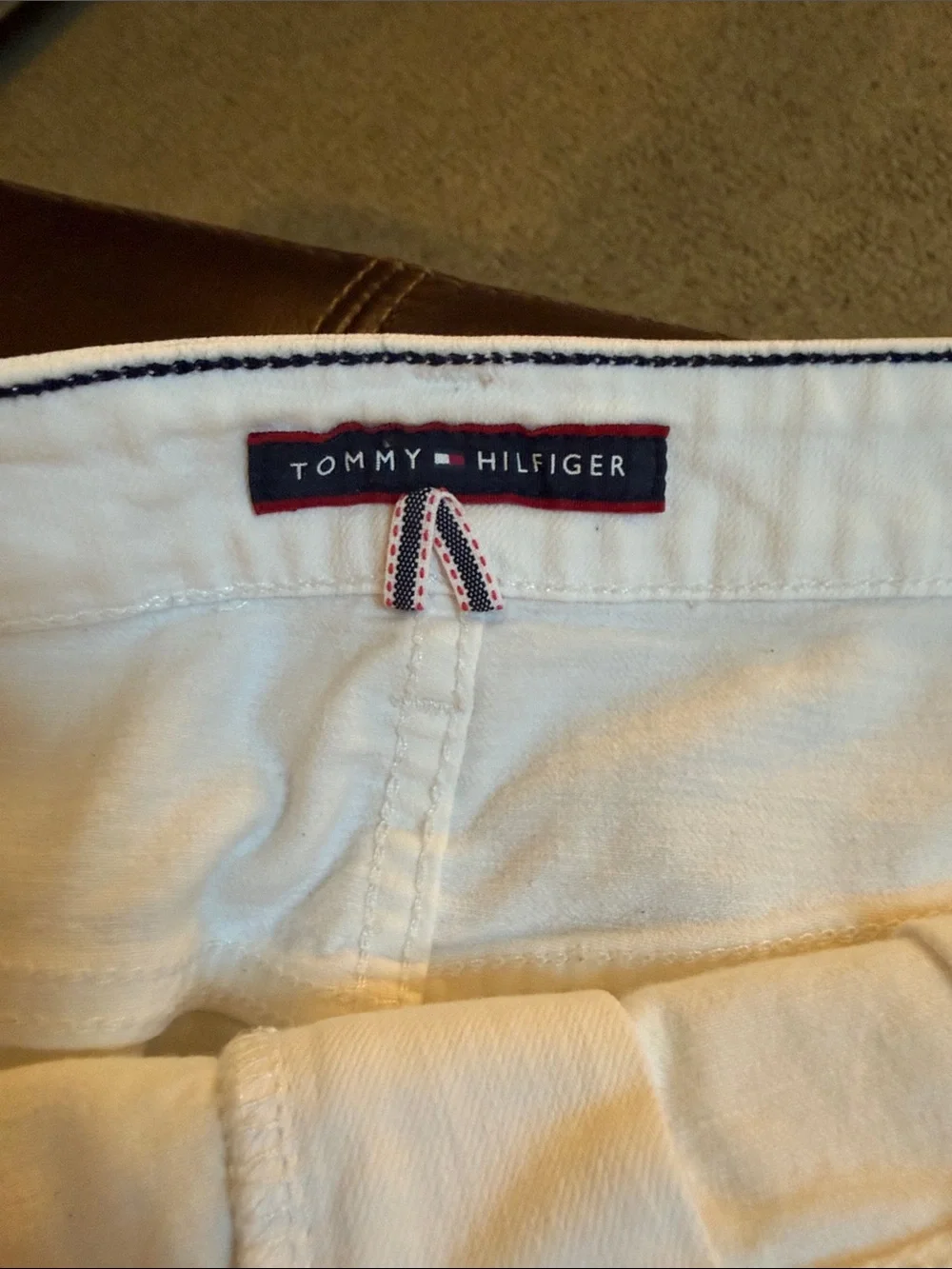 Tommy Helfiger white denim skirt -soft somewhat stretchy fabric sz16